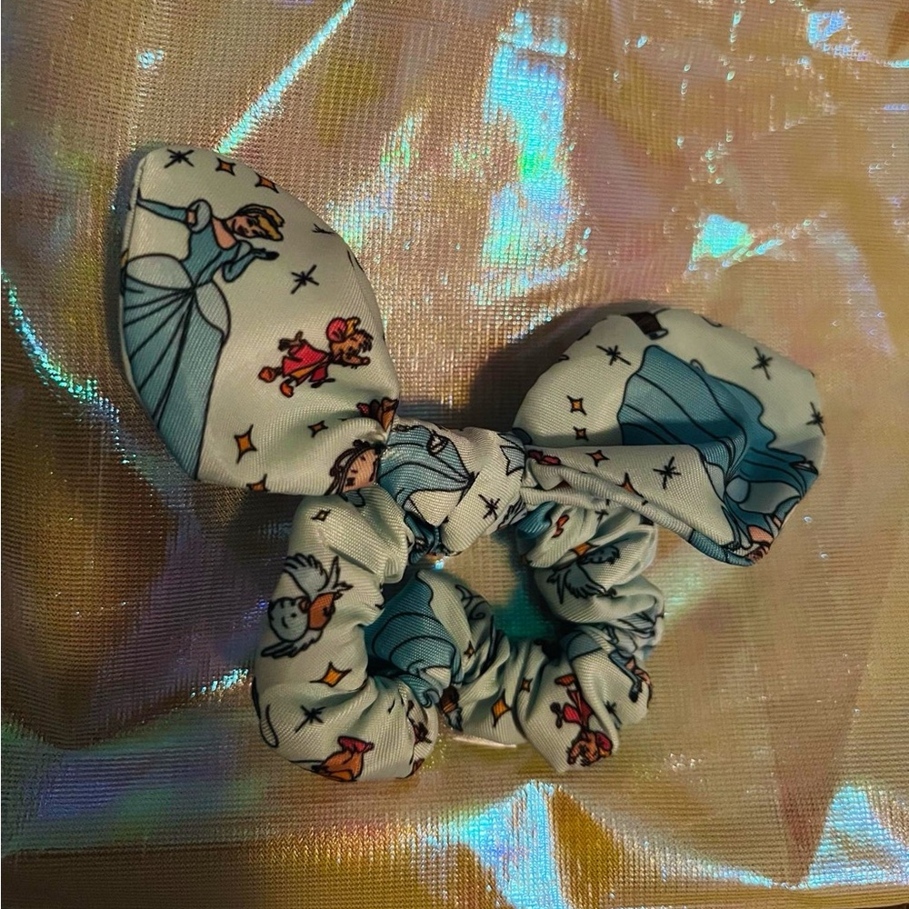 Stoney clover countdown to midnight scrunchie